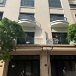 Bán nhanh cọ xanh 70m2 - giá tốt nhất 9.1 tỷ - hướng đông nam - gần công viên