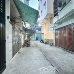 Oto đỗ cửa - ngang 3,5 - hẻm 606 3 tháng 2 q.10 - 48m2 - chỉ 7.6t