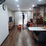 Hiếm bán gấp căn hộ cc vĩnh phúc nhà đẹp full nội thất nhập ngoại dt 72m-2pn giá chỉ 5tỷ nhỉnh