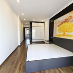 Bán nr đẹp ở thạch bàn, 7,2 tỷ, 40m2 có thang máy.