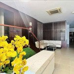 Cho thuê khách sạn 3 sao gần biển trần phú, nha trang