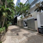 Bán biệt thự 3 tầng đẹp nhất khu làng báo chí thảo điền 10x11m giá chỉ 24 tỷ