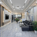 Bán nhà an dương vương, tây hồ, 40m2, lô góc, ô tô dừng đỗ, giá bán 5.5 tỷ đồng.