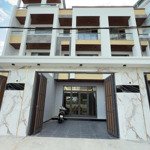 Nhà 3 tầng hẻm oto đoàn trần nghiệp / vĩnh phước / nha trang