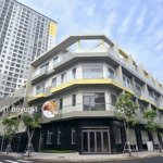 Chỉ từ 8 tỷ sở hữu căn nhà phố, nhận nhà kinh doanh ngay, cam kết thuê 22tr/tháng, có htls 18t
