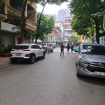 32 tỷ - 84m *5 tầng - nhà trung kính - con đường đẹp nhất cầu giấy - trước nhà 3 ô tô tránh nhau
