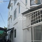 Bán nhà mới, hẻm xe hơi đường huỳnh tấn phát quận 7, cách pmh chỉ 2km, dt 70m2 giá 6tỷ7