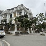 Bán cắt lỗ lô góc hoa hậu 240m2 3 mặt thoáng biệt thư nam cường an khang villa