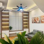 Nguyễn lương bằng, đống đa, gần phố dt 33m( từ t2 36m) 5 tầng, mt 3,1m, gia 7,3 tỷ