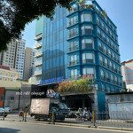 Bán toà nhà 207 hoàng văn thụ: ngang 7m x 24m, căn góc, gồm 1 trệt (đậu được 40 xe máy + 2 xe hơi)