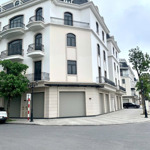 Chính chủ bán căn góc sao biển view 9 tòa chung cư