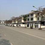 Cho thuê biệt thự dương nội giá rẻ, đối diện công viên thiên văn học, hoàn thiện có thang máy