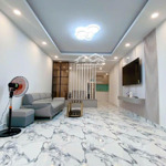 6.7 tỷ nhà mới nguyễn trọng tuyển, 40m2, 3 tầng, ngay công viên hoàng văn thụ