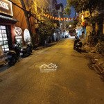 Bán nhà ngõ 46 văn cao 52m2 5 tầng chỉ 8.5 tỷ