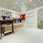 Cho thuê nhà đường lê duẩn, diện tích đất 150m2 x 2,5 tầng, giá chỉ 40 triệu/ tháng
