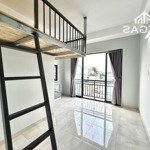 Giá giảm, new máy lạnh - ban công gần tô ký, cvpm quang trung