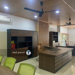 Cho thuê văn phòng - mbkd hoàn thiện đầy đủ nội thất tại phố đi bộ royal kđt vạn phúc city
