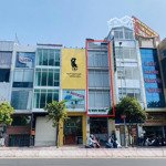 Bán gấp nhà mặt tiền nguyễn hữu cảnh, vị trí siêu đẹp, cách chợ bến thành chỉ 3p xe máy giá 20 tỷ