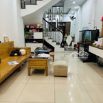 Chỉ 5.45 tỷ nhà đẹp quan nhân cực gần phố 2 thoáng ở sướng