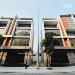 Kịch độc cho giới thượng lưu! liền kề xẻ khe mặt tiền 9m, tựa bên biển - cuối tuần ngắm pháo hoa