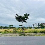 Bán lô fpt mặt tiền kênh sinh thái, view toà fpt plaza 4, cách biển 200m