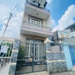 Nhà đẹp phường quang vinh đường chính lớn vô 1 sẹc vài chục mét. đường ô tô thông