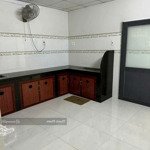 Cho thuê nhà cấp 4 2pn 2wc. 88m2 ngamg 4m. 10tr/ th