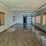 Cho thuê liền kề đẹp, giá tốt nguyễn tuân, thanh xuân. dt 75m2, 5 tầng. giá 36 triệu/th