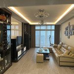 Em có căn hộ cho thuê tại mon city 2pn chỉ 11tr và 3pn chỉ 14tr bao giá thị trường. lh 0812161363