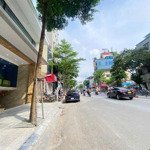 Bán nhà mặt phố tôn đức thắng, dt 120m2 x 10 tầng, thuê 150 tr/ th, giá 85 tỷ.
