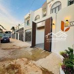 Bán nhà riêng mới xây tại a13, cư ebur, buôn ma thuột, 3,35 tỷ, 100m2, 3pn, 4wc