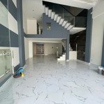 Bán gấp giá rẻ căn nhà phố hưng gia, 6m*18,5m, 3 lầu ngay mặt tiền đường số 2, phú mỹ hưng