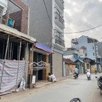 Quỳnh đô tái định cư phân lô kinh doanh - tương lai tươi sáng - ô tô tải tránh nhau