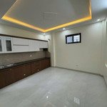 Nhà đa sỹ kiến hưng 35m2, 3 tầng , ngõ thông