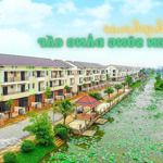 Bán nhanh căn nhà phố 90m2 view đầm sen chỉ có hơn 7,8 tỷ, gần ngay gia lâm - long biên
