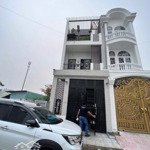 Cho thuê gấp nhà riêng 3pn, 3wc, 60m2 tại liên phường và bưng ông thoàn - giá 10,5 triệu/tháng
