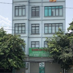 Cho thuê tòa nhà mp ngọc hồi, hoàng mai 180m2, 5 tầng, mt 12m, thông sàn, thang máy. giá 75 tr/th