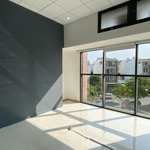 Bán căn studio tại the sun avenue chỉ 2,6 tỷ. đang chờ làm sổ hồng. lh em oanh 0906 689 228