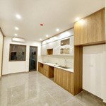 Chính chủ nhờ bán nhà yên lãng- 2 thoáng- ngõ oto- 20m ra phố- 5t thang máy- dt 56m