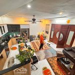 Bán nhà 52m - view trường sân bóng thoáng sáng vĩnh viễn - giá 8.9 tỷ