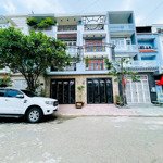 Vị trí đẹp! nhà 4 tầng mặt tiền đối diện công viên - lê văn việt - p. hiệp phú - 72m2 - giá: 9 tỷ3