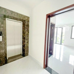 Cho thuê nhà phố nguyên căn full nội thất kdc himlam quận 7 dt: 5x20m 40tr lh: 0908580428
