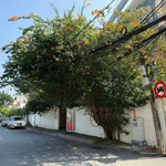 Cho thuê nhà mt đường ngô quang huy, q2, diện tích 300m2, kếtcấu 1 phần trong + sân vườn, giá 120tr