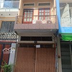 Cho thuê nhà mt nguyên căn 2 tầng đô thành quận 3, dt: 3x11m, giá 16 triệu/th 0913100106 a hải chủ