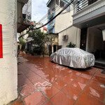 Bán gấp ngõ 230 định công thượng - hoàng mai 30m2 5tầng mt 3,5m chào 6,6tỷ có thương lượng
