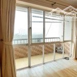 Bán căn hộ, 3 thoáng, giá đầu tư, 126m2, nhỉnh 6.x tỷ