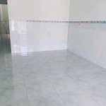 Bán nhà phú hòa đường oto thông, 80m2, giá 2.2 tỷ tl. khu vực dân đông kín, gần trường cấp 2.