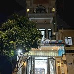 Cc bán nhà 1trệt 2lầu, đối diện vinhomes q9, đường nguyễn xiển, p.long thạnh mỹ. hoàn công đầy đủ