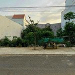 Bán gấp đất dự án tại kdc long hậu 1 giá 6,1 tỷ, diện tích 15mx20m. hướng nam đối diện công viên