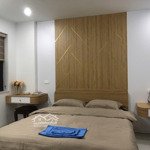 Cho người nước ngoài thuê căn hộ dịch vụ phố linh lang, đào tấn. nhà mới, thang máy, sẵn vào ngay